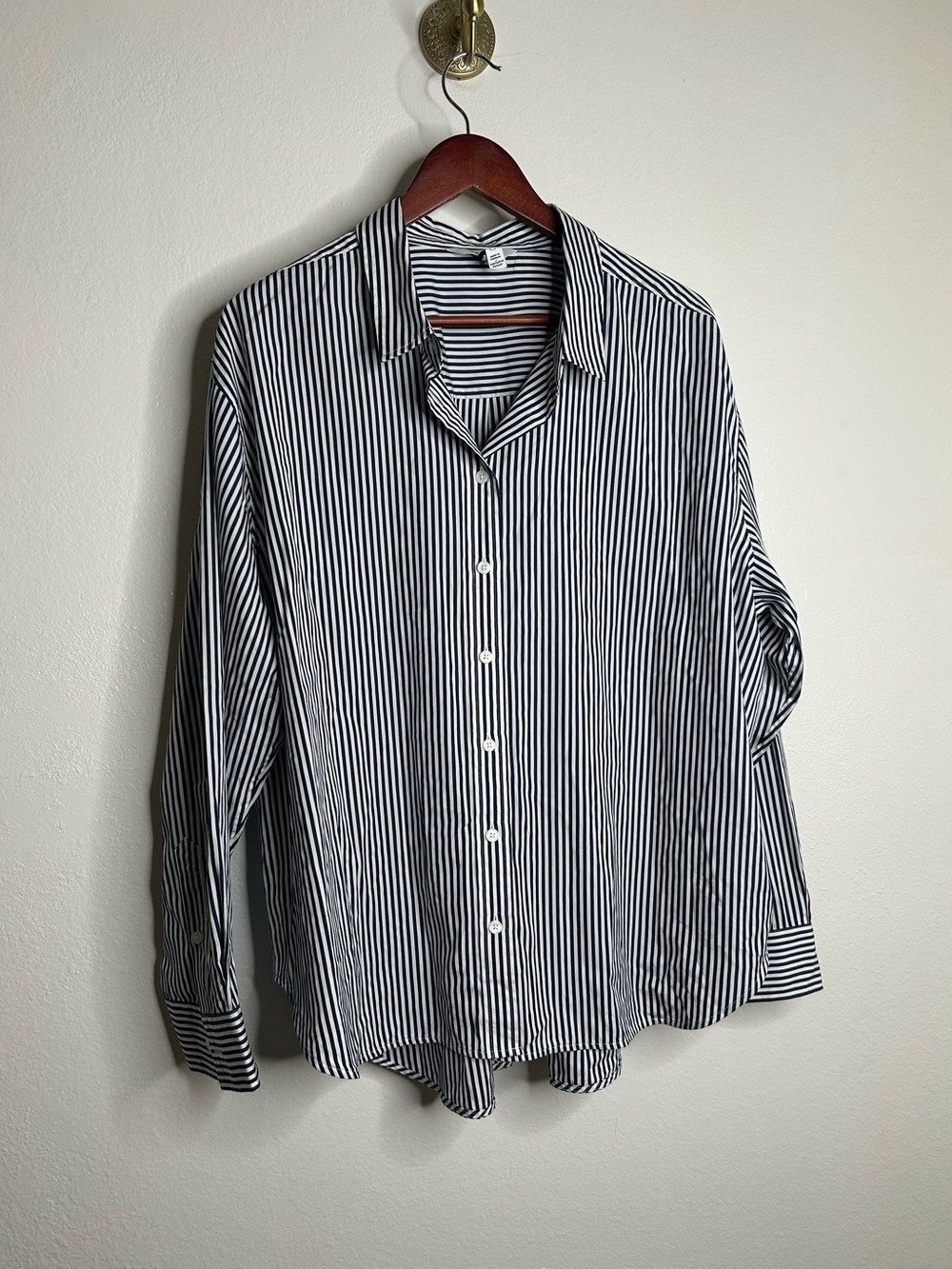 SPANX 100% Cotton Navy Blue Striped Poplin Tailored Button Down Top